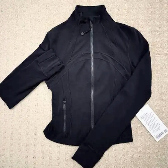 LULULEMON Define Cropped Jacket Nulu - Picture 6 of 7
